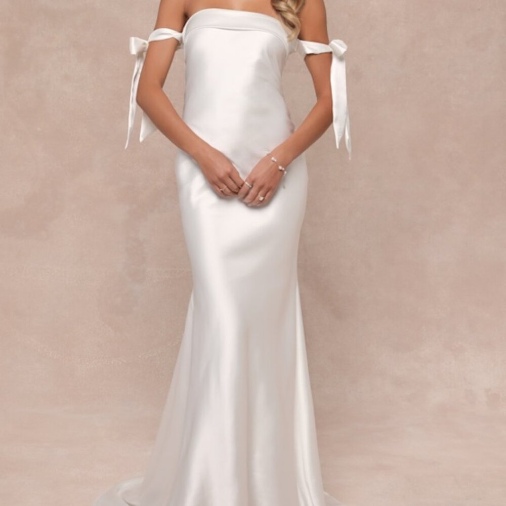 Lulus Eternally Loved White Cutout Satin Off-the-shoulder Maxi Dress - Size XXS